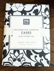 Pottery Barn Dorm Standard Pillow Cases Black & White Taies D'Oreiller (New)