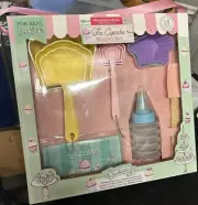 Handstand Kitchen The Cupcake Baking Set 18 Pieces For Real Cooking! NEW