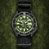 在飛比找遠傳friDay購物優惠-SEIKO精工 5 Sports系列 時尚迷彩機械腕錶 (S