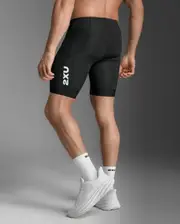Core Tri 8 Inch Shorts, 2XU, XL, Black/White, Male