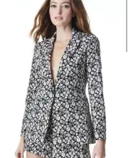 MACEY FITTED NOTCH COLLAR BLAZER & Shorts