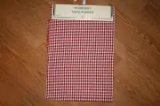 NEW TABLE RUNNER RED/WHITE CHECKED NWT
