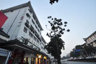 文昌都市136連鎖賓館(揚州文昌店)Wenchang Urban 136 Chain Hotels