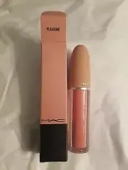 New Mac Liquid Please Me Lipstick