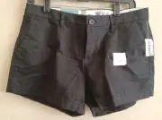 NWT OLD NAVY SHORTS...SIZE 6...CASUAL/BLACK...EXCELLENT
