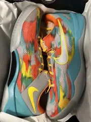 kobe pronto 8 Venice Beach Size 12 (DEADSTOCK)