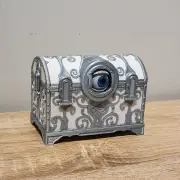 Harry Potter 3D Printed Animatronic Hogwarts Legacy Chest with Moving Eye