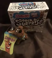 Scooby-Doo Snack & Surprise Toy Graham Cracker Snack Box & Keychain EXP 20/21