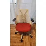 二手_人體工學椅子-HERMAN MILLER SAYL CHAIR-(時尚基本款)-白背紅坐墊