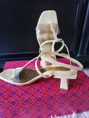Tory Burch BLOCK T HEEL STRAPPY SANDAL Pale Yellow Size 9 (New in Box) $328
