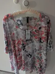 Taking Shape Print Peplum Top. S22 NWT