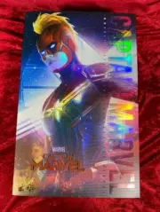 Hot Toys - 1/6 Scale Captain Marvel Action Figure