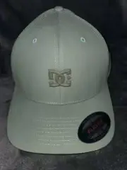 DC SHOES FARRAR FLEXFIT ADULT MENS SMALL MEDIUM GREEN HAT ADYHA04018 GSMO NEW