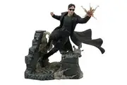 Diamond Select Toys The Matrix Gallery Diorama Neo Deluxe 10-Inch PVC Statue with Detailed Sculpting
