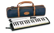 SUZUKI M-37C Melodion Alto Wind Keyboard Harmonica with lightweigh Soft Case
