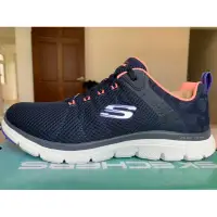 在飛比找蝦皮購物優惠-Skechers上季款 女鞋 休閒鞋 健走鞋 特價1800 