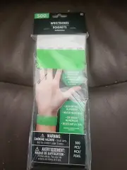 BRAND NEW AMSCAN WRISTBANDS GREEN, 500 COUNT, GLOWS UNDER BLACK LIGHT