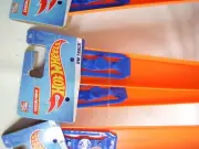 HOT WHEELS TRACK WITH COUPLINGS NEW LOT OF 36 MEASURES 2 FEET LONG