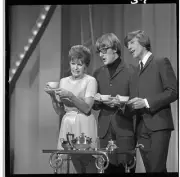Martha Raye With Chad & Jeremy Performing on TV 1966 Hollywood Palace Old Photo
