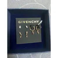 在飛比找蝦皮購物優惠-GIVENCHY 紀梵希耳環組