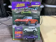 Johnny Lightning CLASSIC CUSTOMS CORVETTE 1954 NOMAD 1995 CORVETTE ZR-1