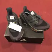 Adidas Ultraboost 21 J Black & Yellow Training & Running Shoes Sz 4 NEW GX2559