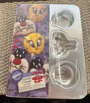 Looney Tunes TWEETY BIRD & SYLVESTER Wilton MINI CAKE PAN VINTAGE 1994