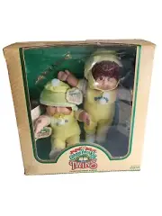 NEW 1985 Cabbage Patch Kids Limited Edition Twins Dolls Boys Papers Leo & Shane