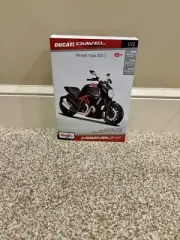 Maisto Assembly Line DUCATI DIAVEL Carbon Diecast Model Kit New 1:12