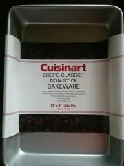 Cuisinart 13 by 9-Inch Chef's Classic Nonstick Bakeware Cake Pan, Bronze Finish