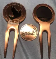 Experience Troon Golf, La Poloma Magnetic Divot tool & Ball Marker.