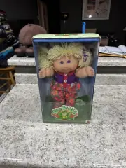 Vintage 1995 Cabbage Patch Kids Doll Vicky Jennifer NIB New In Box Mattel Inc.