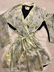 Victoria's Secret Designer Collection Fantasy Island Silk Kimono Robe! XS/S NEW!