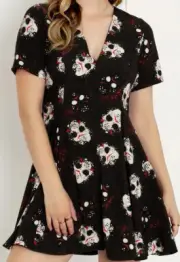 Blackmilk “FRIDAY THE 13TH EVIL V DRESS” Size Small S NWT Jason Voorhees Mask