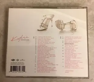 KYLIE GREATEST HITS 87-97 凱莉米洛 精選專輯 Kylie Minogue 雙CD 收錄22+12首 附中英文對照歌詞本 原裝絕版珍藏