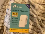 TP-Link RE230 Mesh Wi-Fi Range Extender AC750 Dual Band Brand New in Box!