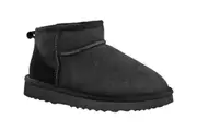 UGG Outback Premium Sheepskin Ultra Mini Boot (Black, Size 11M/12W US)