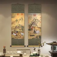 在飛比找蝦皮購物優惠-免運 郎世寧八駿圖國畫 中式絲綢捲軸掛畫 豎版客廳裝飾畫 書
