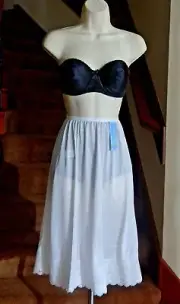 DIXIE BELLE Feminine Perfection 100% Nylon White Half Slip Size M Length 25"