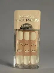 Dashing Diva MATTE WHITE DIVA Magic Press On Nails Medium Square