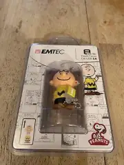 Peanuts EMTEC 8 GB Flash drive USB 2.0 Charlie Brown Brand NEW Sealed