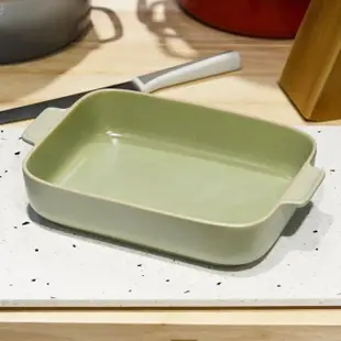 【YU Living 信歐傢居】日式陶瓷雙耳大烤盤 11吋盤(2色可選/黑色.綠色/大餐盤 烘焙用烤盤)