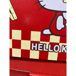 Hello Kitty蛋捲禮盒的盒