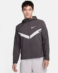 在飛比找Nike官方商店優惠-Nike Repel Windrunner 男款 UV 跑步