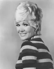Connie Stevens 1972 OLD MUSIC PHOTO