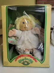 Vintage 1984 Coleco Cabbage Patch Kids in Box Girl Doll "Loretta Phoebe"