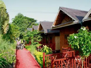 湄公河畔旅館Mekong Riverside Lodge