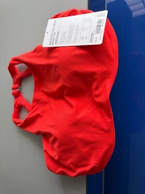 Swimming Suit Top/Bra Athleta, 32 D/DD, Red, NEW with tag, adjustable hooks.