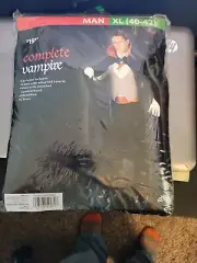 FunWorld Complete Vampire Costume - BRAND NEW - XL (40-42)