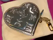 AUTH NEW LOUIS VUITTON MIRROR MIROIR HEART COIN WALLET GOLD METALLIC w/RECEIPT